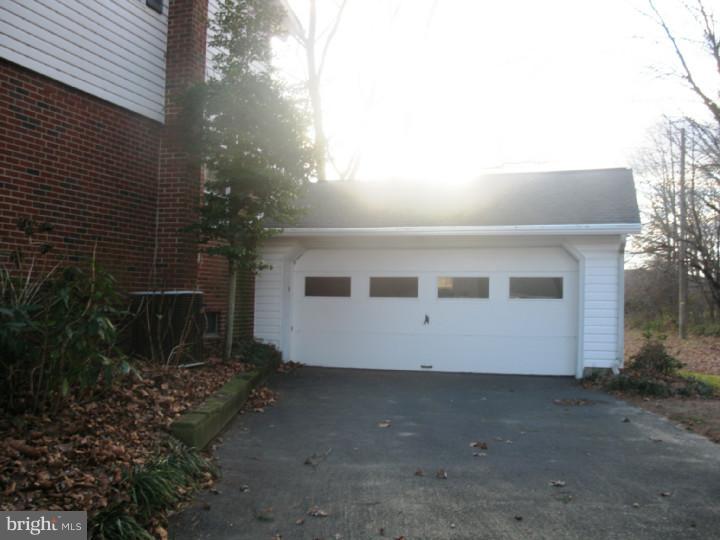 106 Mifflin Road Dover, DE 19904 - Photo 23 of 23 Garage