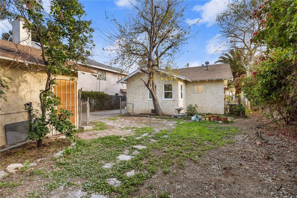 230 East Wilson Street Rialto, CA 92376 - Photo 28 of 33