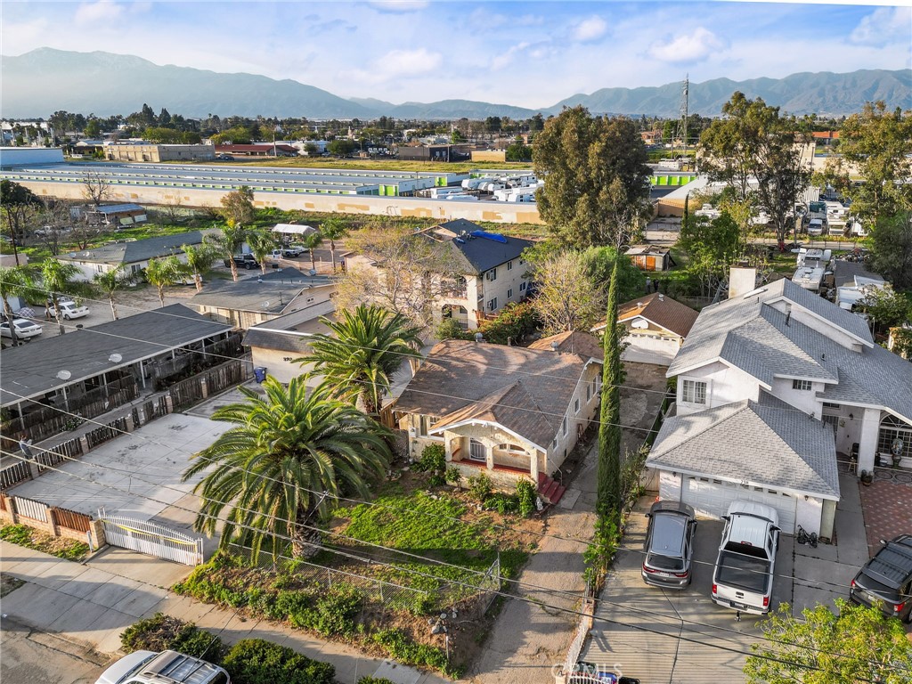 230 East Wilson Street Rialto, CA 92376 - Photo 31 of 33