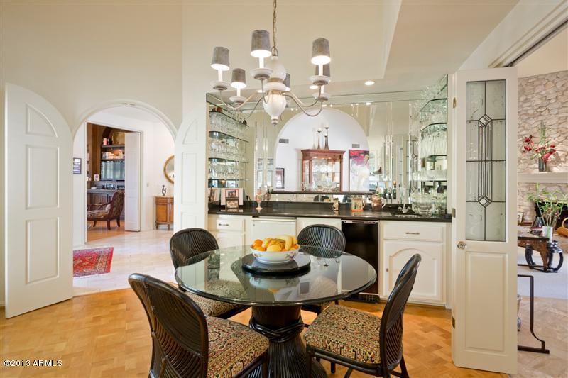 4444 East Camelback Road, Unit 23 Phoenix, AZ 85018 - Photo 11 of 29 10 Eat-In Kitchen