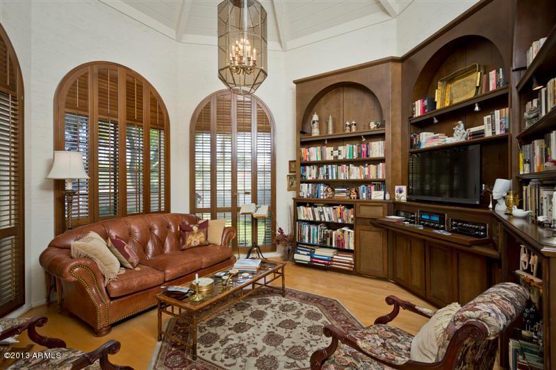 4444 East Camelback Road, Unit 23 Phoenix, AZ 85018 - Photo 13 of 29 12 Library