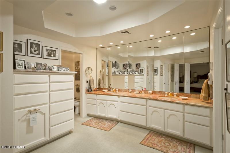 4444 East Camelback Road, Unit 23 Phoenix, AZ 85018 - Photo 16 of 29 15 Master Bath