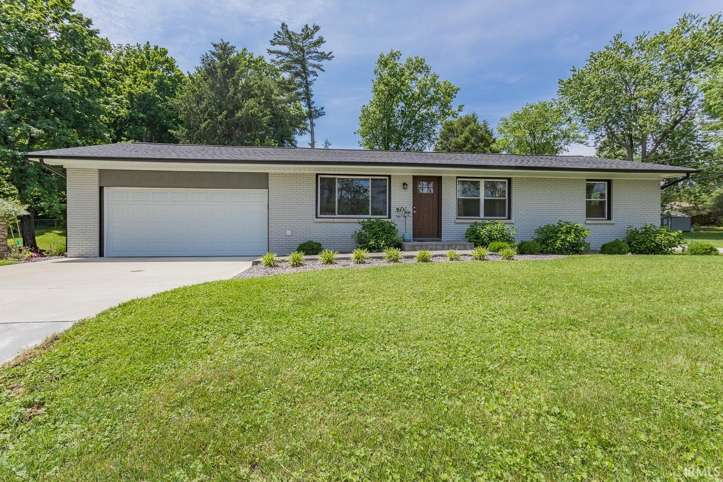 624 Frame Road Newburgh, IN 47630 - Photo 1 of 29