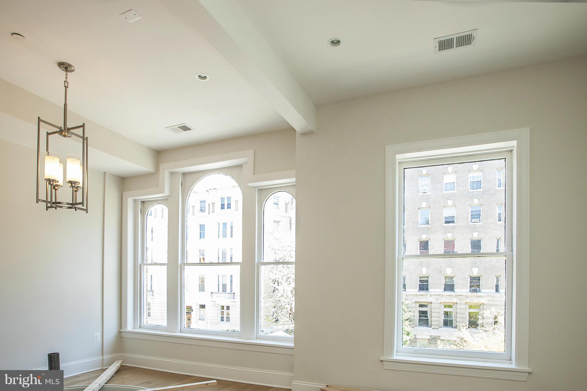 2009 Columbia Road Northwest, Unit 5 Washington, DC 20009 - Photo 15 of 15 Living Room