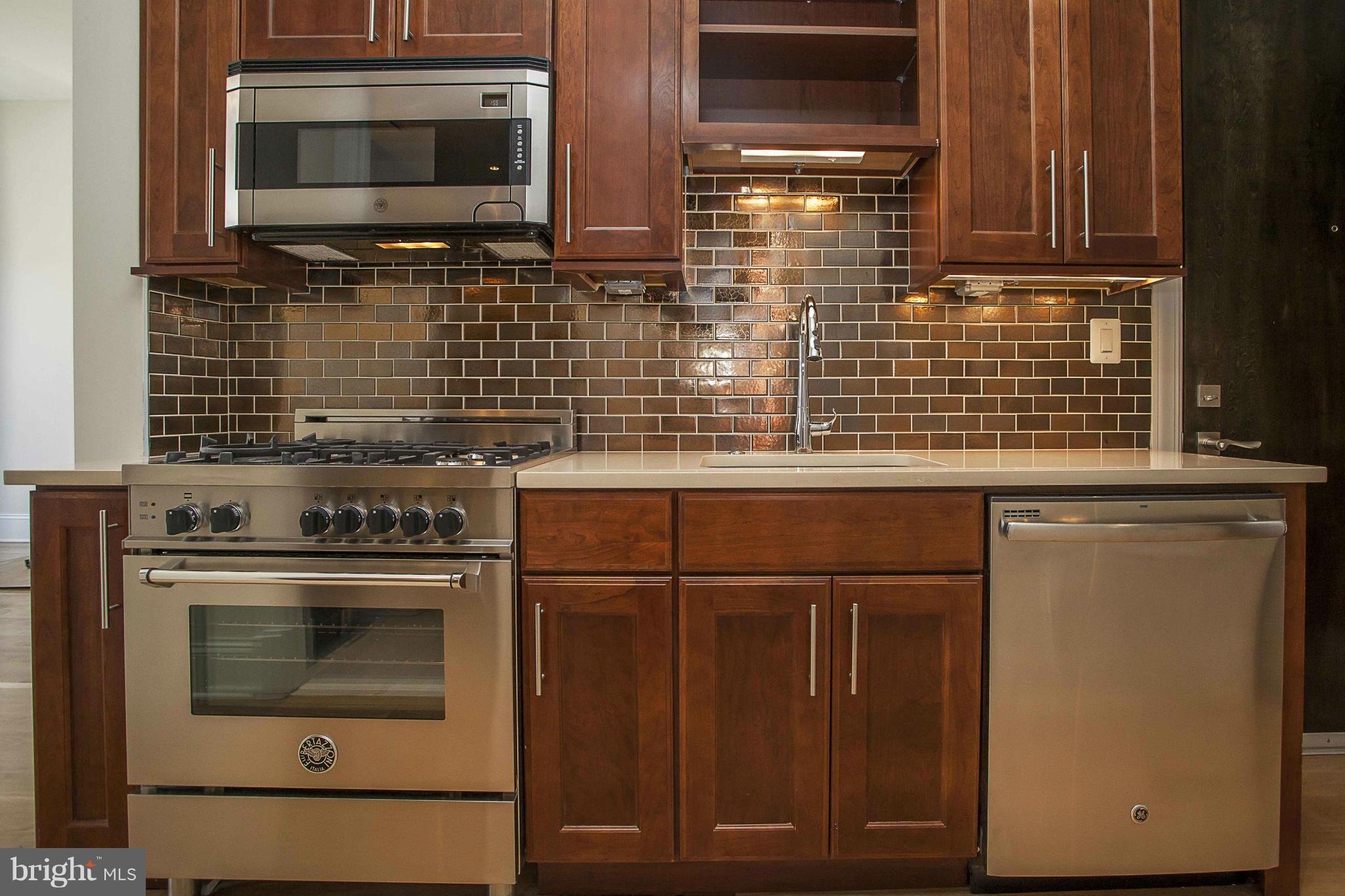 2009 Columbia Road Northwest, Unit 5 Washington, DC 20009 - Photo 7 of 15 Kitchen
