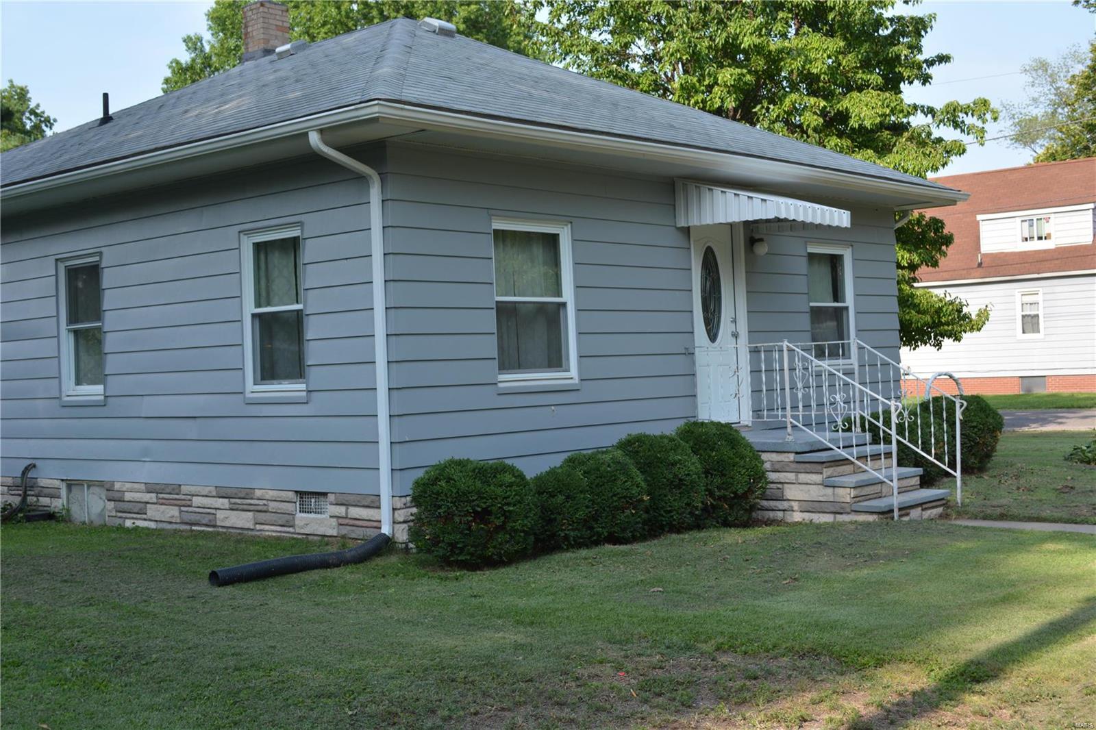 307 Park Street South Roxana, IL 62087 - Photo 2 of 31 Gallery Image 2