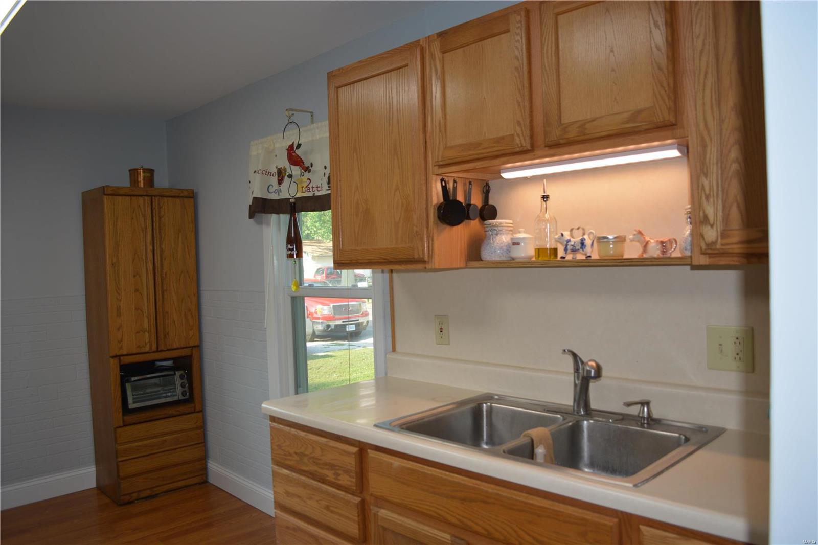 307 Park Street South Roxana, IL 62087 - Photo 14 of 31 Gallery Image 14