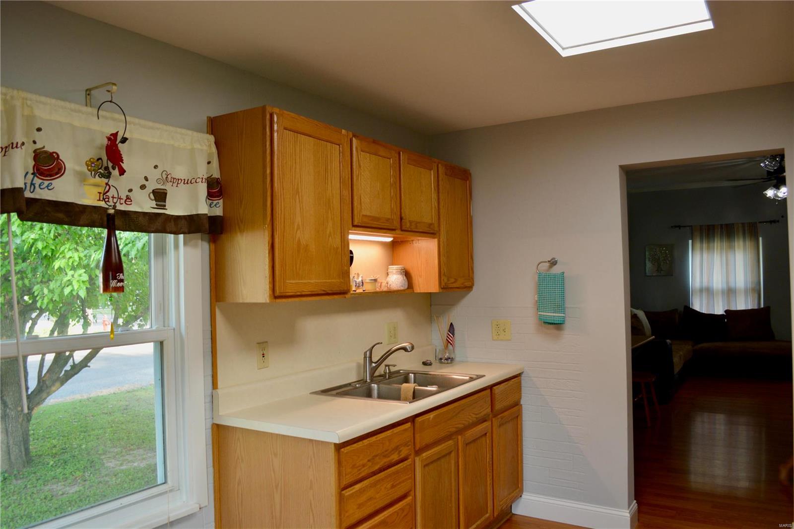 307 Park Street South Roxana, IL 62087 - Photo 15 of 31 Gallery Image 15