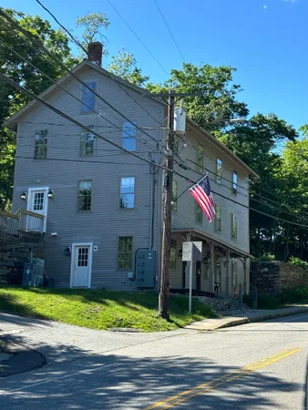 $2,100 | 23 Main Street, East Haddam, CT 06423