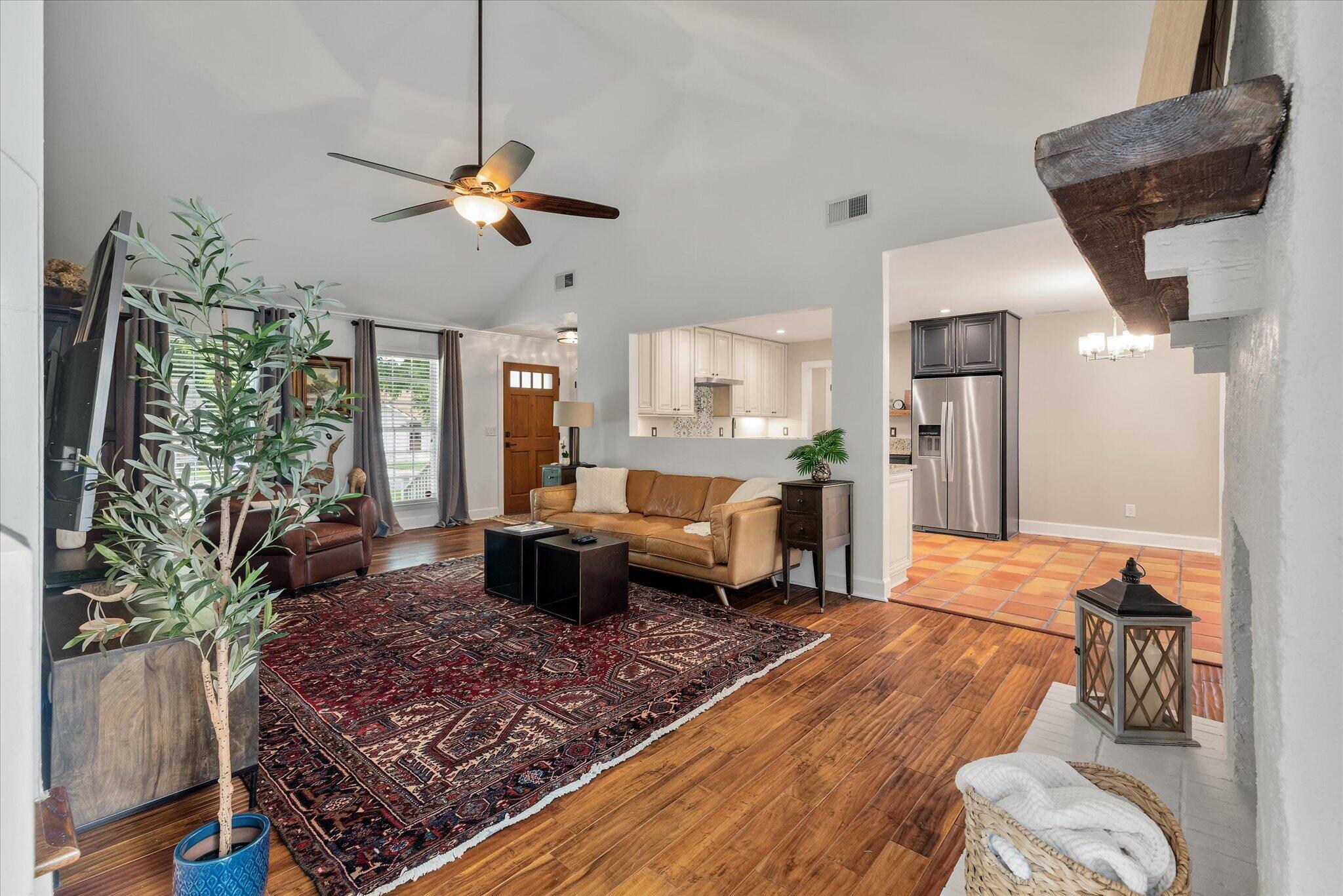 1511 Wakendaw Road Mount Pleasant, SC 29464 - Photo 7 of 40 Gallery Image 7