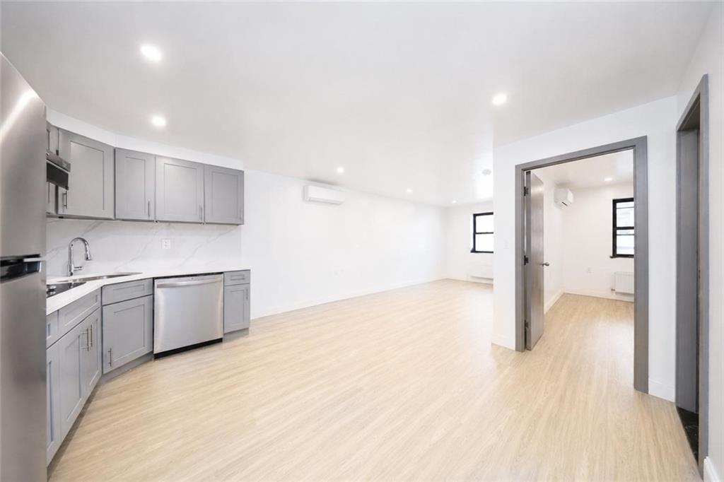 320 Bay Ridge Parkway Brooklyn, NY 11209 - Photo 14 of 29