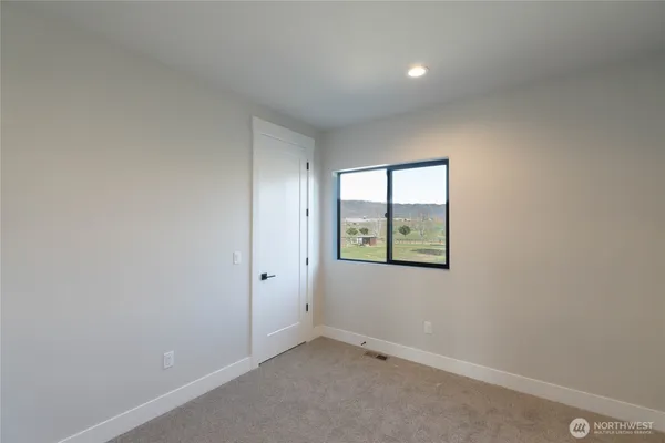 $655,100 | 567 South Perry Avenue, East Wenatchee, WA 98802