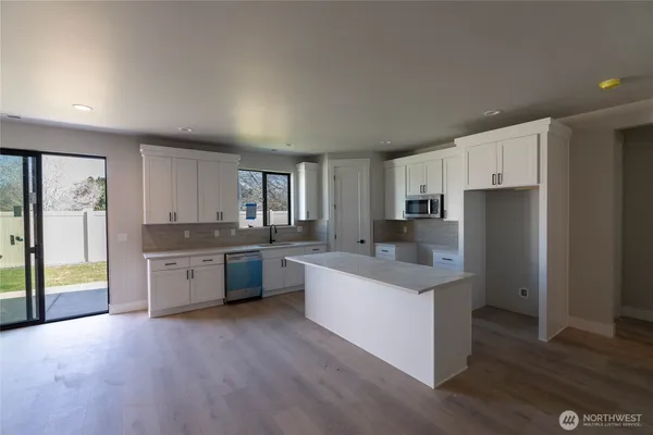 $655,100 | 567 South Perry Avenue, East Wenatchee, WA 98802