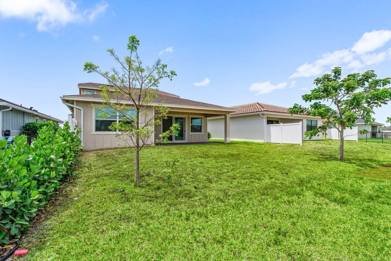 19659 Rugged Trunk Trail Loxahatchee, FL 33470 - Photo 34 of 61 Backyard