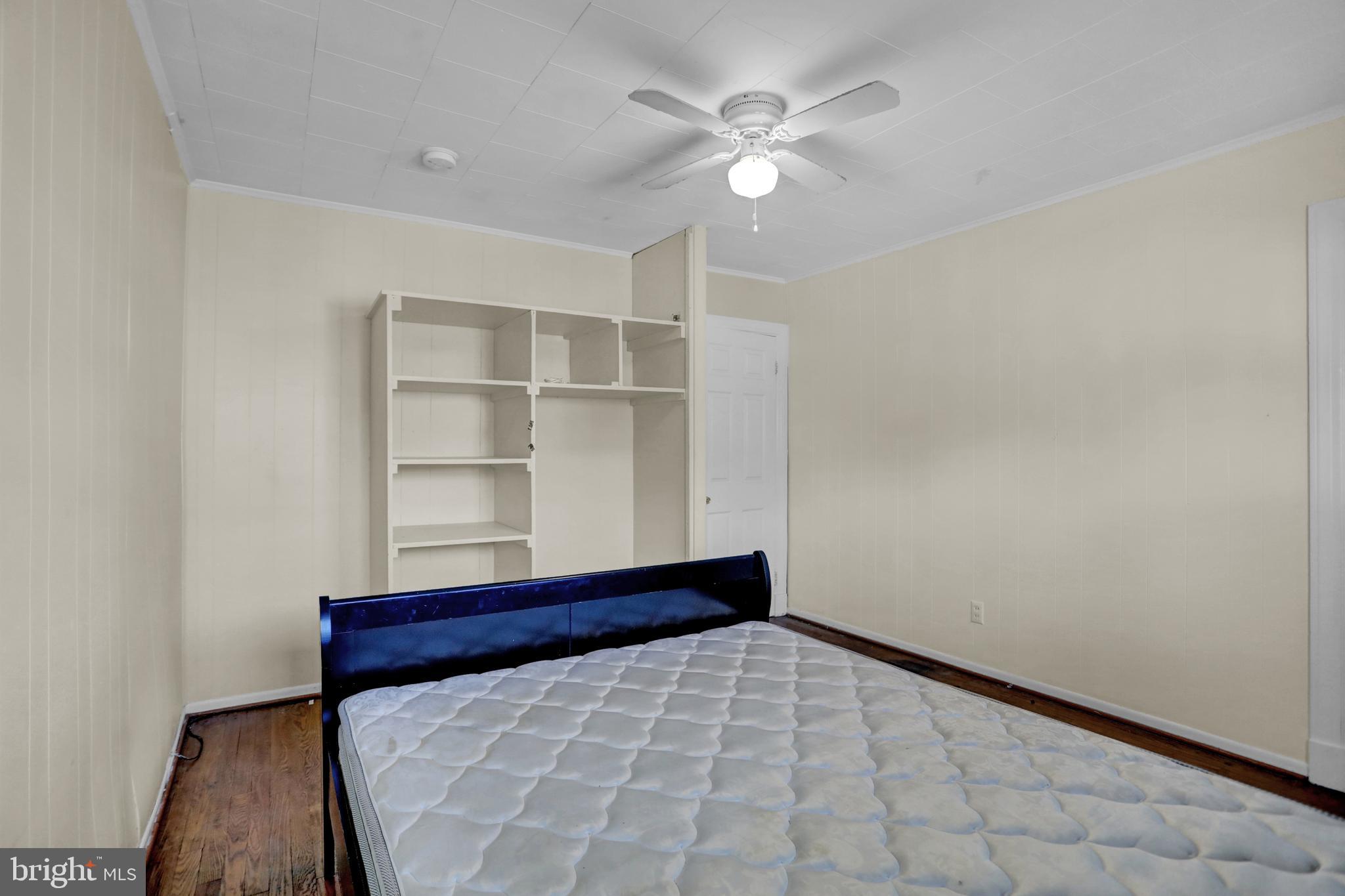 6855 Dunbar Road Dundalk, MD 21222 - Photo 16 of 28 2nd floor bedroom