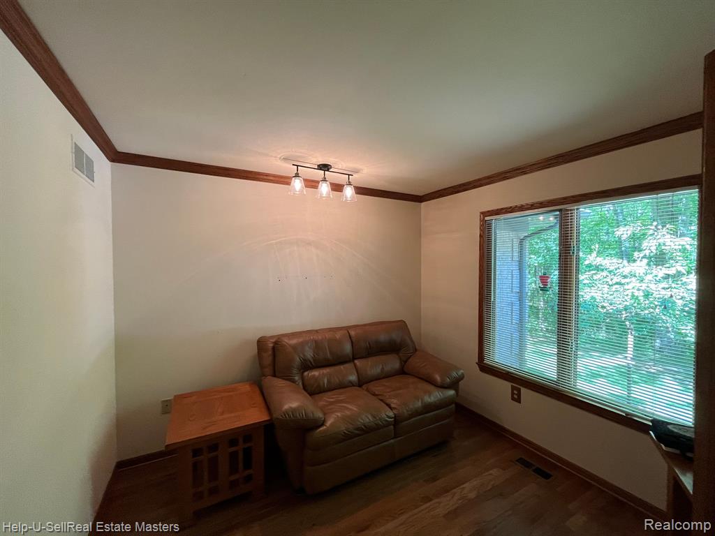 7755 Kendall Road Columbus, MI 48063 - Photo 10 of 24