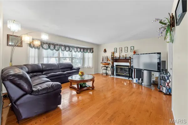 $3,750 | 119 Beacon Hill Drive, St. Charles, MO 63301