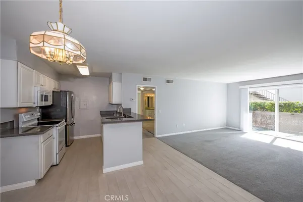$375,000 | 23515 Lyons Avenue, Unit 178, Valencia, CA 91355