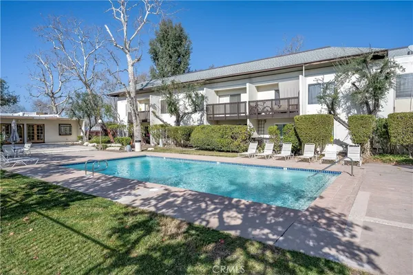 $375,000 | 23515 Lyons Avenue, Unit 178, Valencia, CA 91355