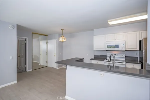 $375,000 | 23515 Lyons Avenue, Unit 178, Valencia, CA 91355