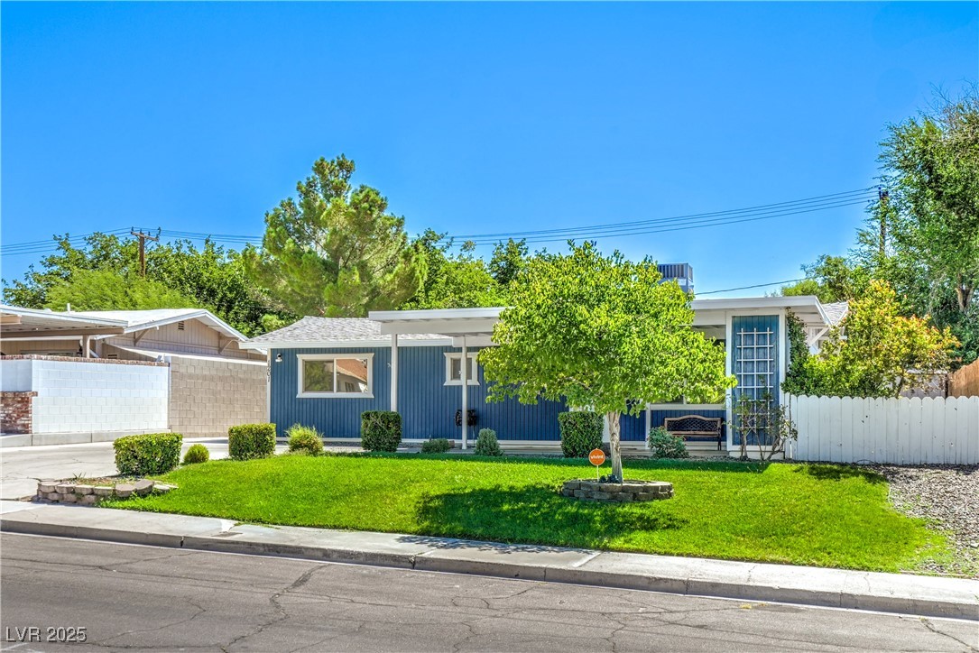 1201 I Boulder City, NV 89005 - Photo 2 of 26 View of front of home