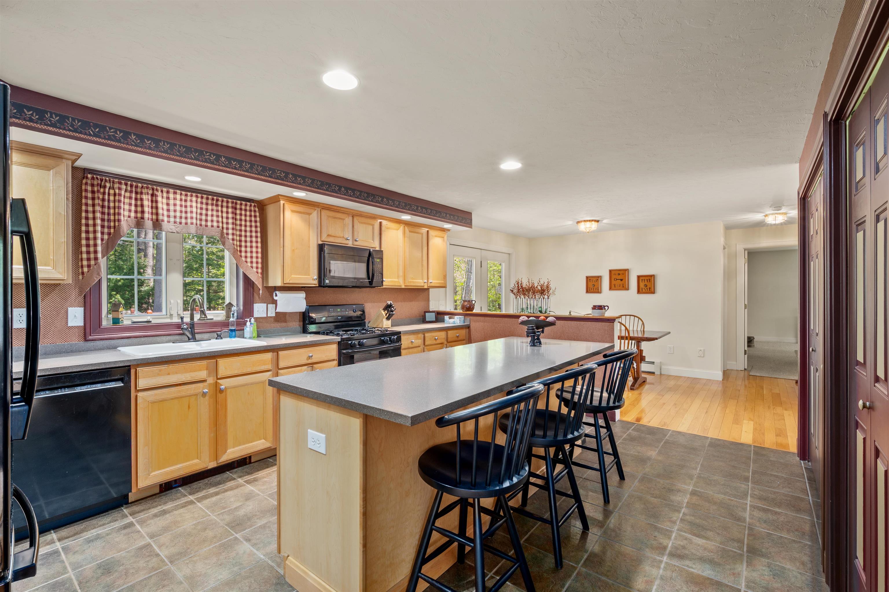 57 Winona Road Meredith, NH 03253 - Photo 9 of 48