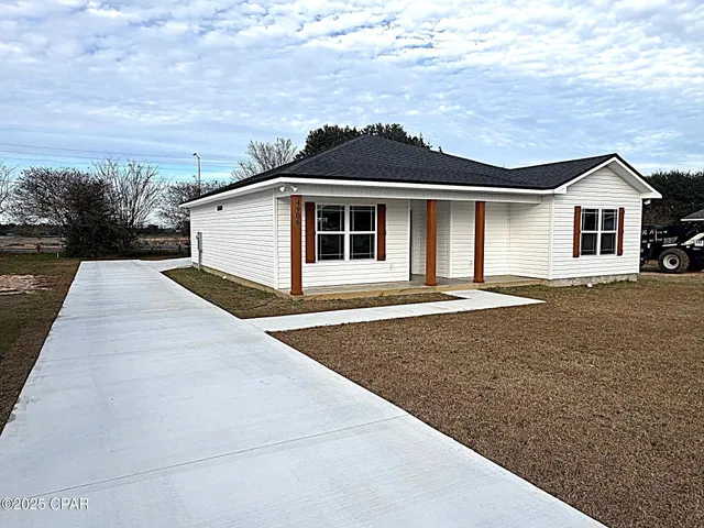 $325,000 | 4906 Bluesky Way, Marianna, FL 32446