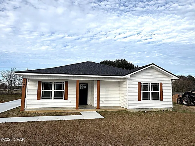 $325,000 | 4906 Bluesky Way, Marianna, FL 32446