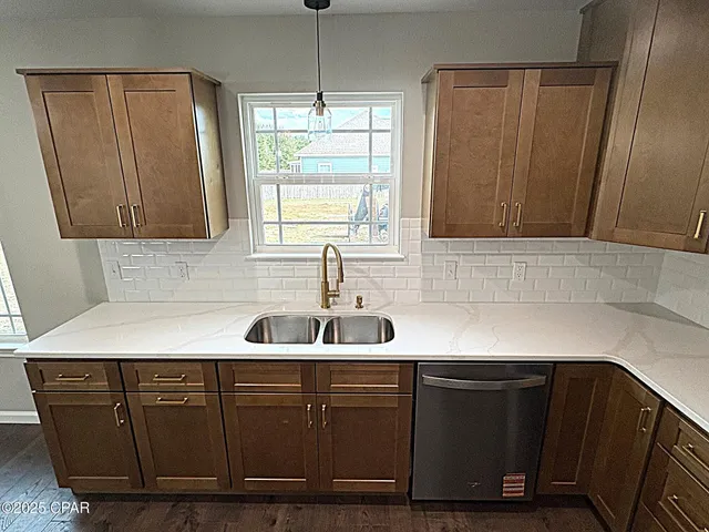 $325,000 | 4906 Bluesky Way, Marianna, FL 32446