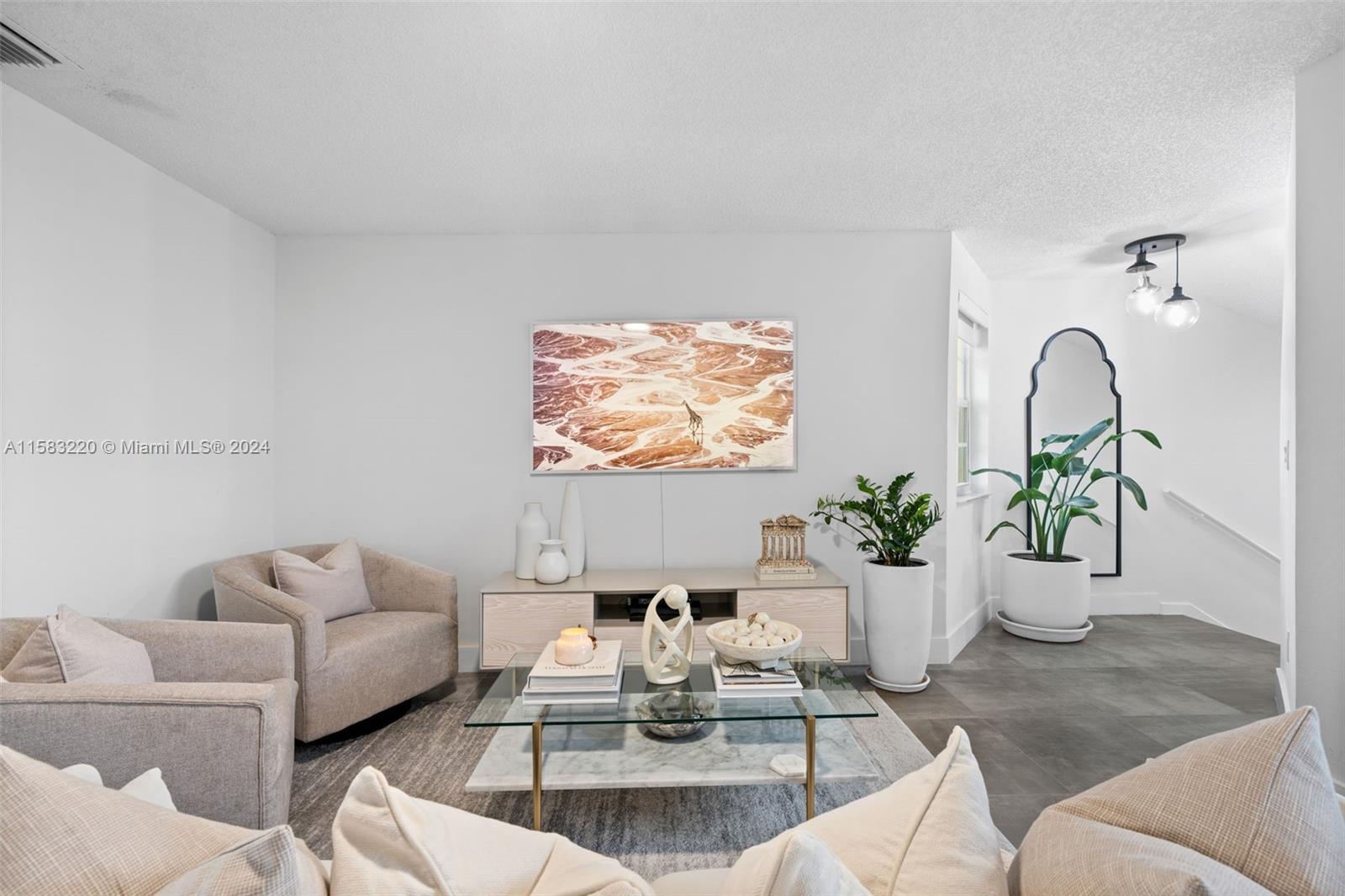 2252 Southeast 27th Dr Unit 207D  