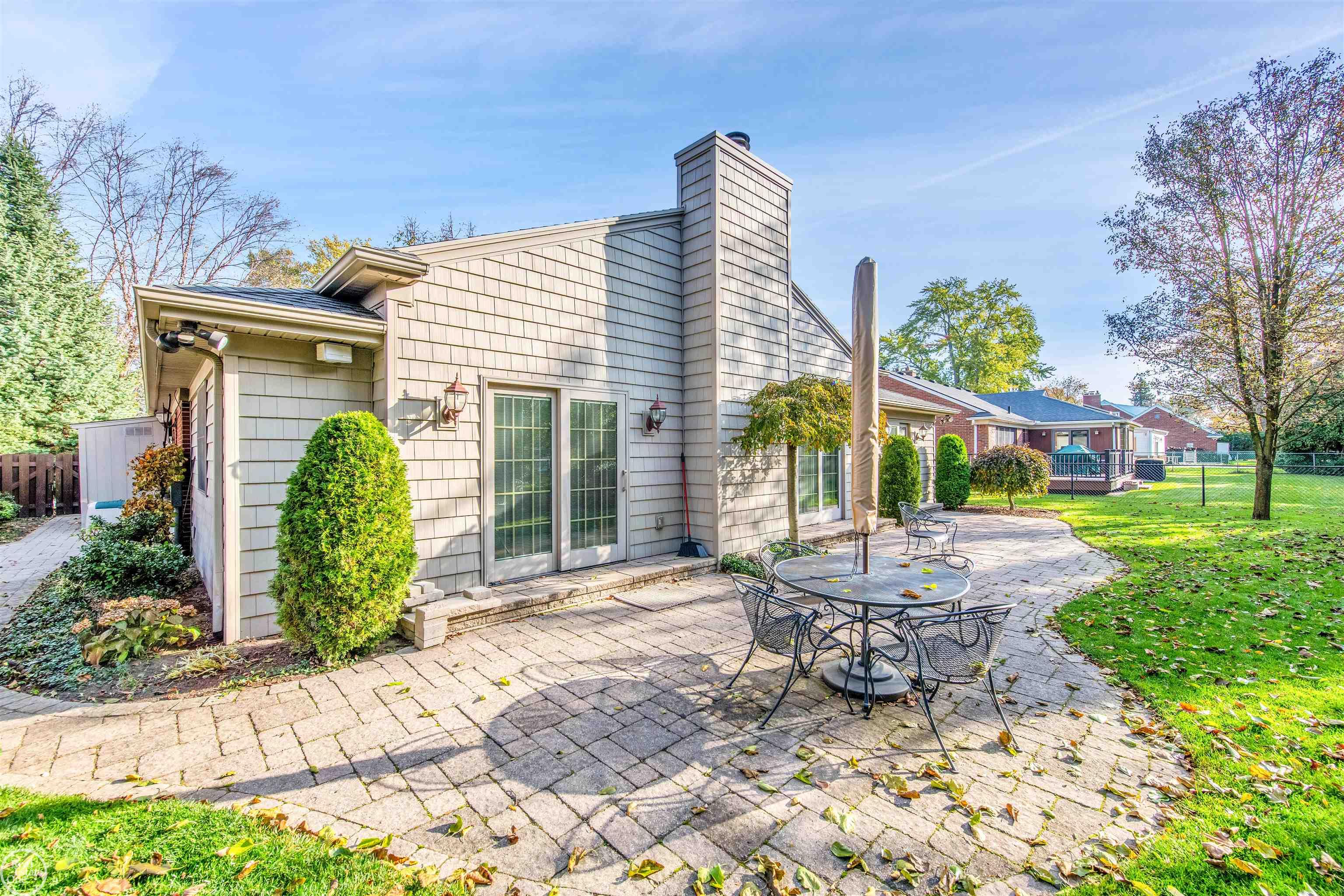 861 Shoreham Road Grosse Pointe Woods, MI 48236 - Photo 42 of 53