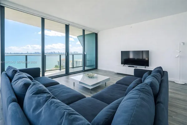 $6,500 | 460 Northeast 28th Street, Unit 1101, Miami, FL 33137