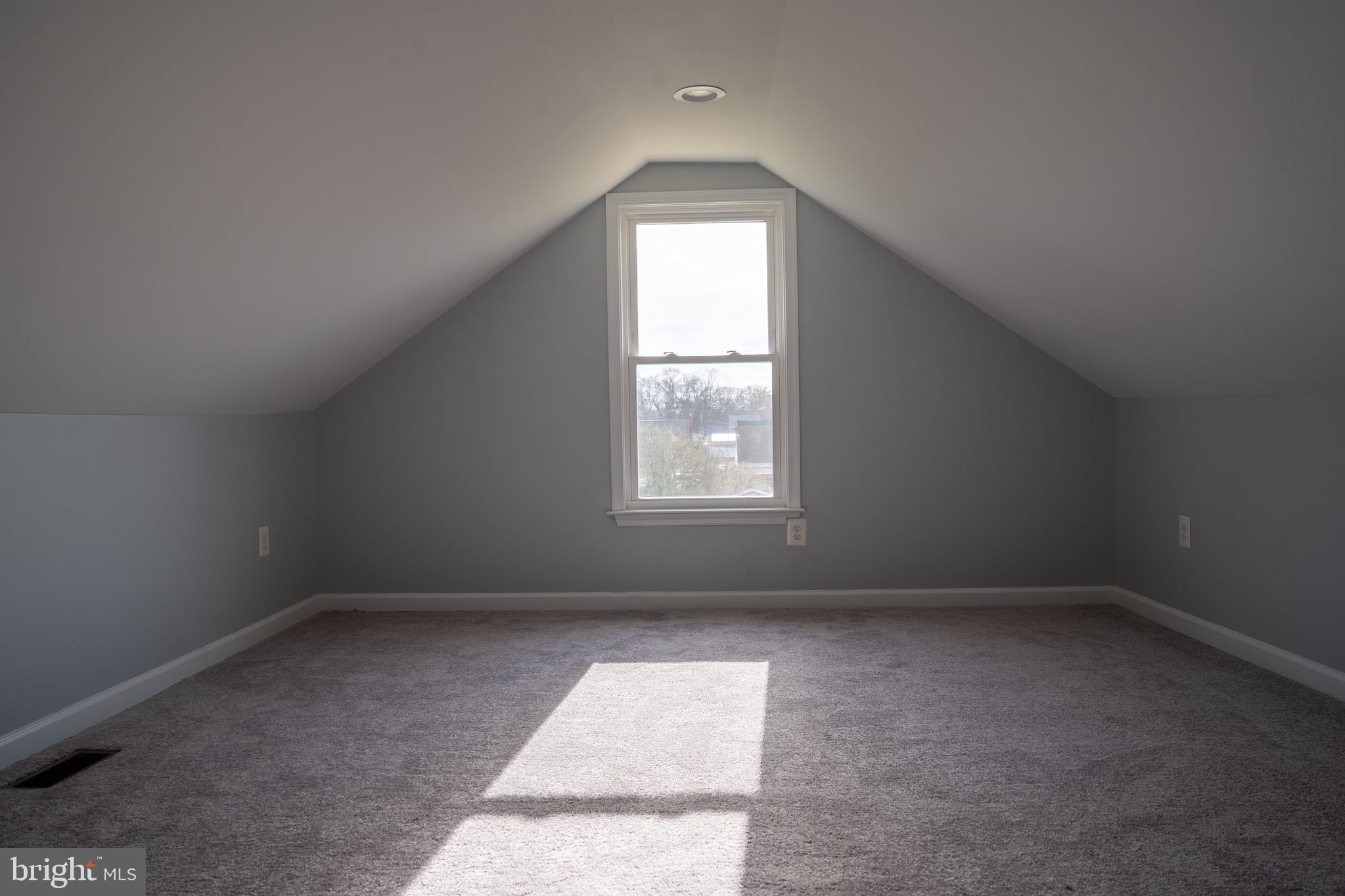 305 Stillwater Road Baltimore, MD 21221 - Photo 31 of 35