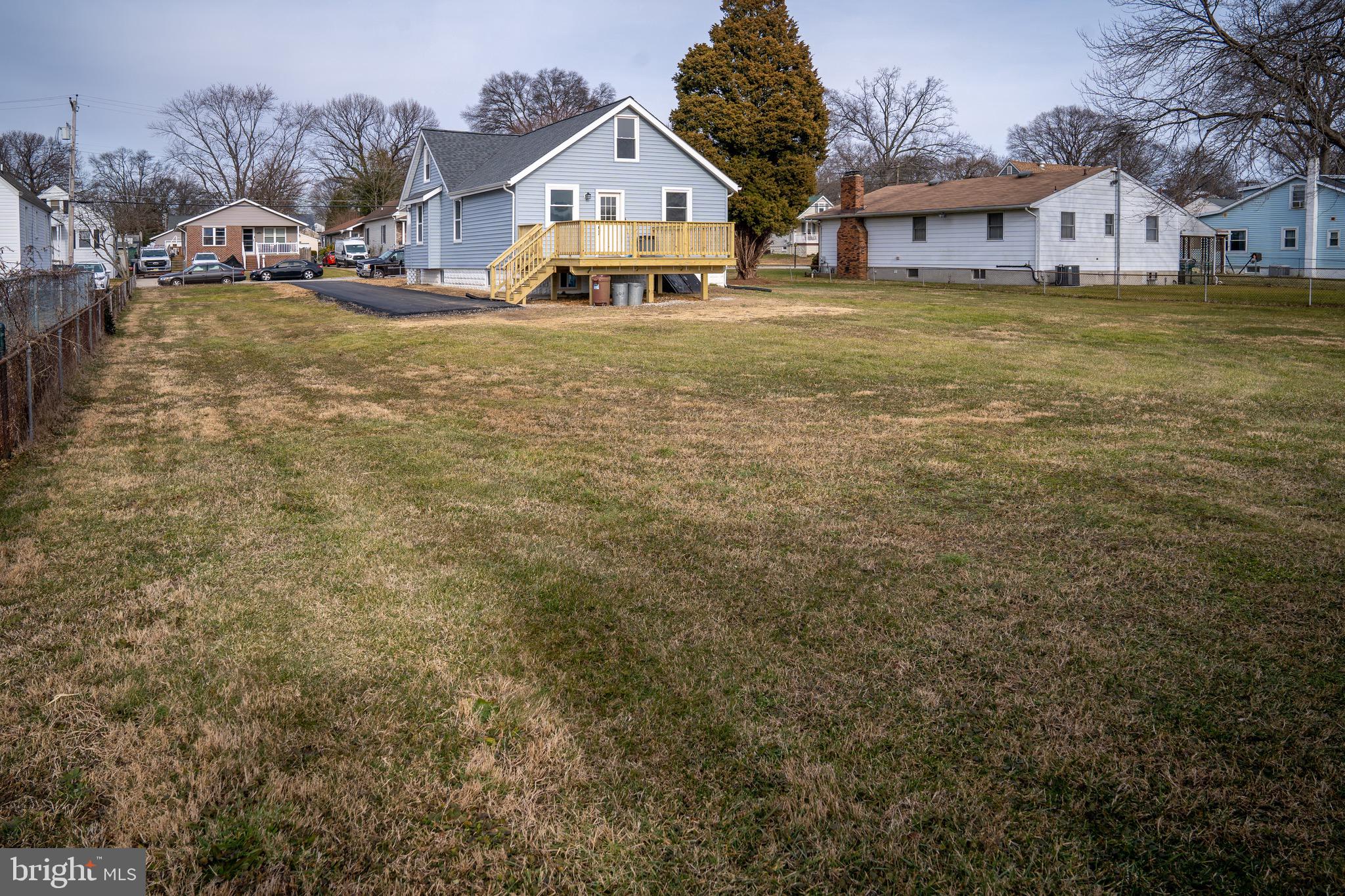 305 Stillwater Road Baltimore, MD 21221 - Photo 6 of 35