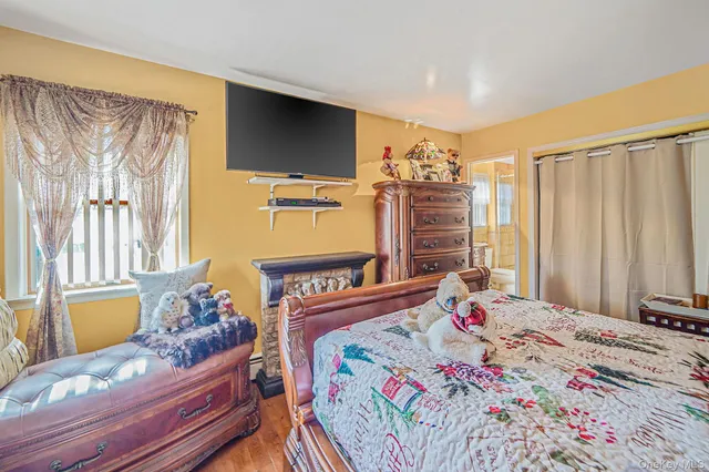 $589,900 | 275 North Titmus Drive, Mastic, NY 11950