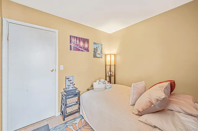 $589,900 | 275 North Titmus Drive, Mastic, NY 11950