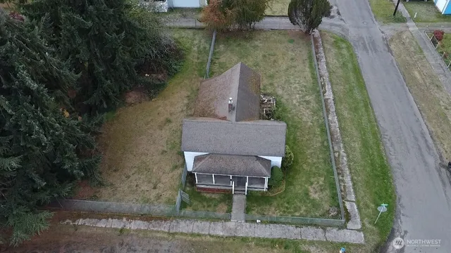 an aerial view of a house having outdoor space