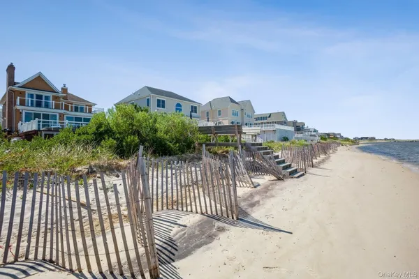 $45,000 | 676 Dune Road, West Hampton Dunes, NY 11978