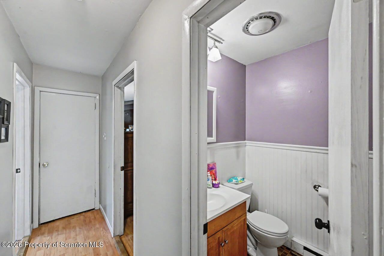 821 Scott Road Clarks Summit, PA 18411 - Photo 33 of 47 Full Bathroom