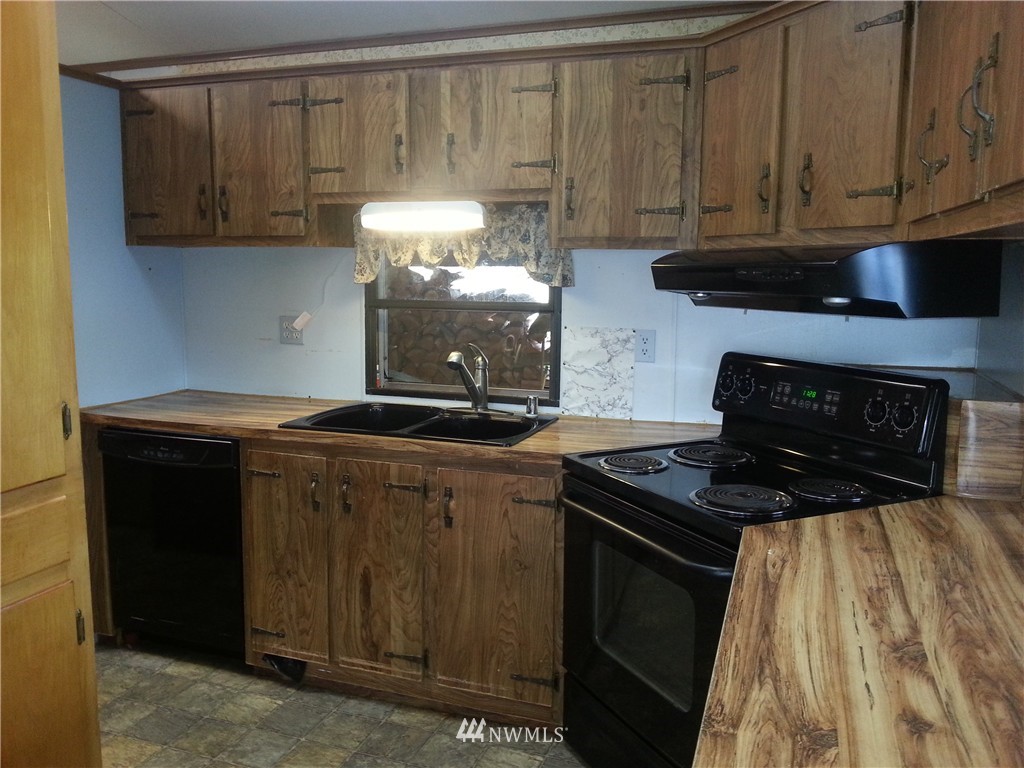 196 Jacobson Road, Unit 11 Cathlamet, WA 98612 - Photo 5 of 14 Gallery Image 5