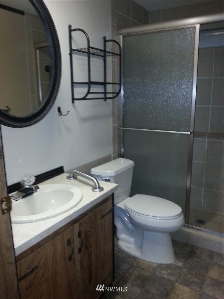 196 Jacobson Road, Unit 11 Cathlamet, WA 98612 - Photo 8 of 14 Gallery Image 8