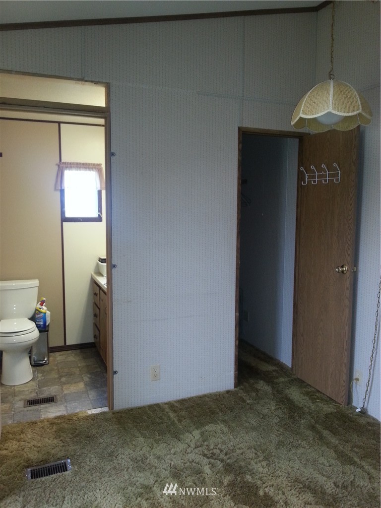196 Jacobson Road, Unit 11 Cathlamet, WA 98612 - Photo 9 of 14 Gallery Image 9