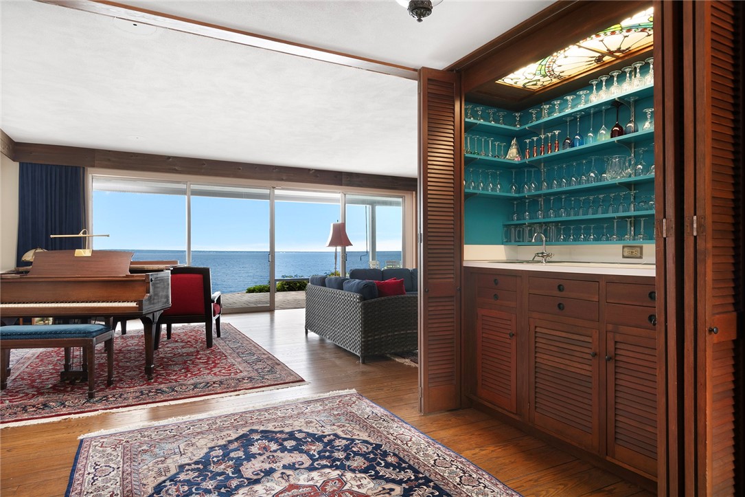 4 Mulberry Road Bristol, RI 02809 - Photo 12 of 46