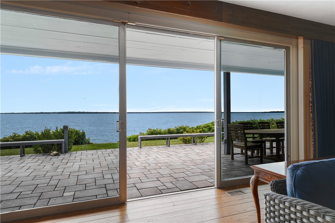 4 Mulberry Road Bristol, RI 02809 - Photo 17 of 46