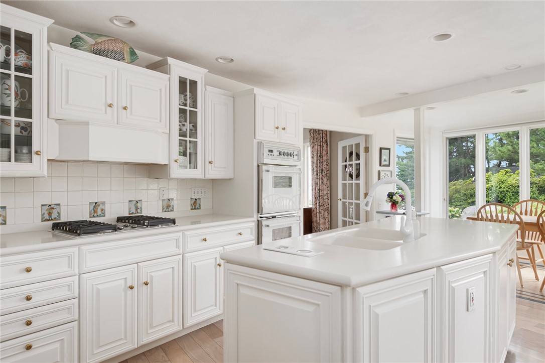 4 Mulberry Road Bristol, RI 02809 - Photo 19 of 46