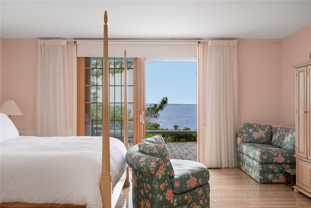 4 Mulberry Road Bristol, RI 02809 - Photo 27 of 46