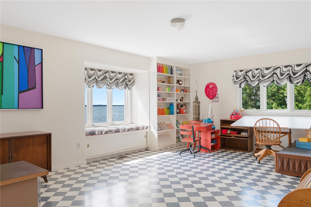 4 Mulberry Road Bristol, RI 02809 - Photo 35 of 46