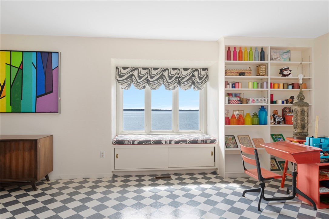 4 Mulberry Road Bristol, RI 02809 - Photo 36 of 46