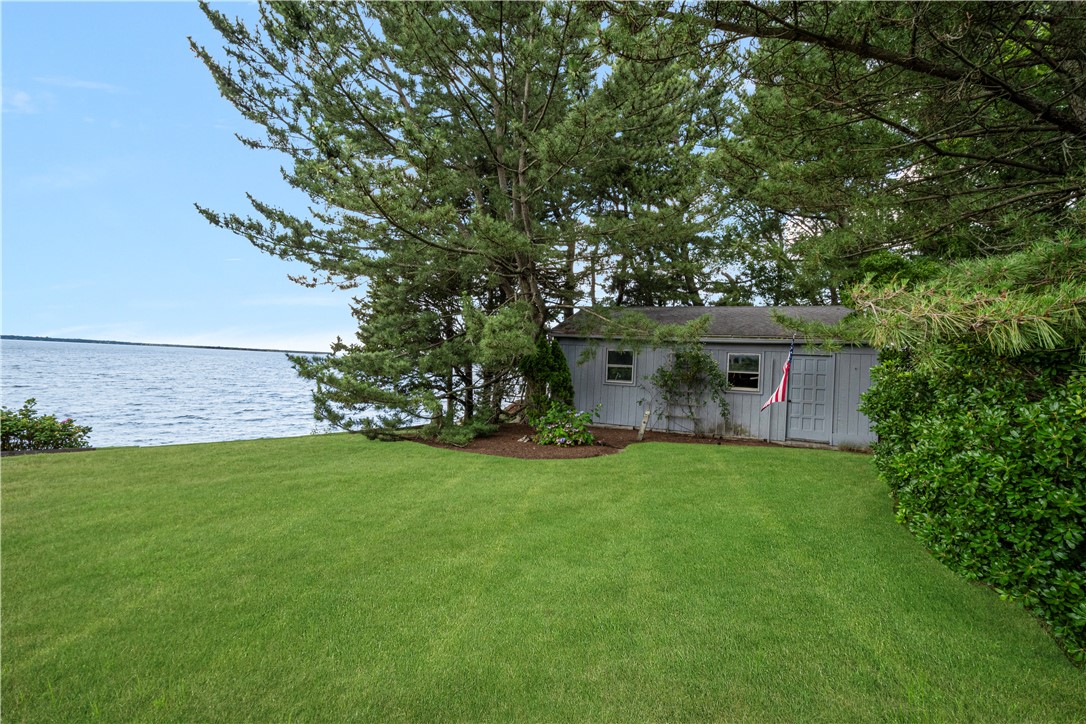 4 Mulberry Road Bristol, RI 02809 - Photo 40 of 46