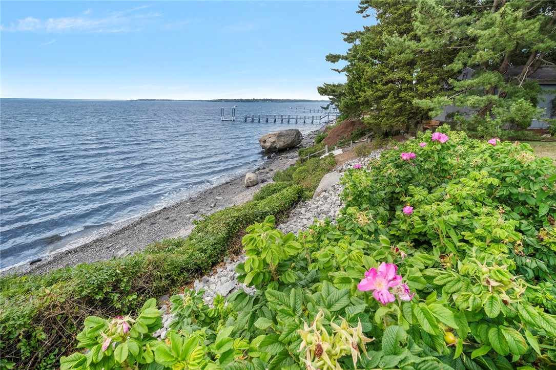 4 Mulberry Road Bristol, RI 02809 - Photo 42 of 46